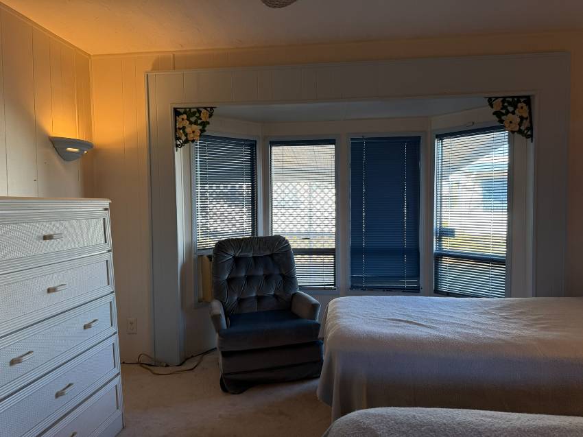 562 Bayshore Dr a Ellenton, FL Mobile or Manufactured Home for Sale